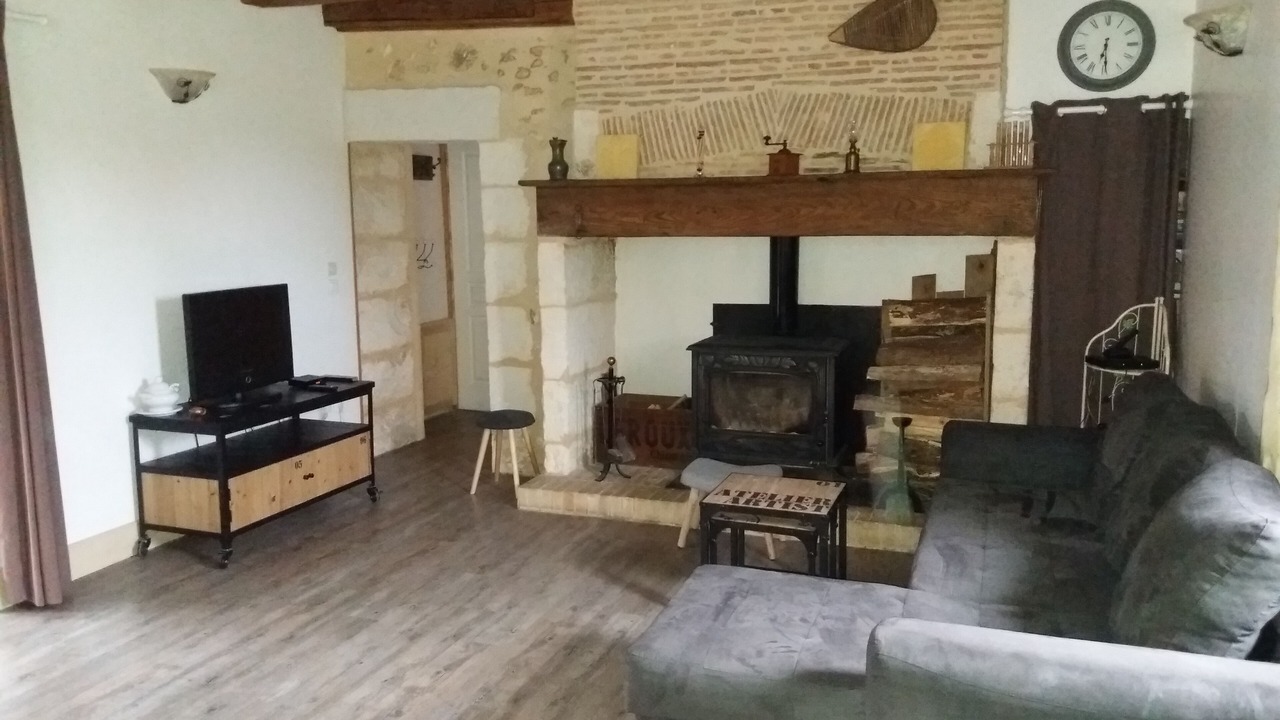 Photo of Livingroom in Saint-Georges-de-Montclard