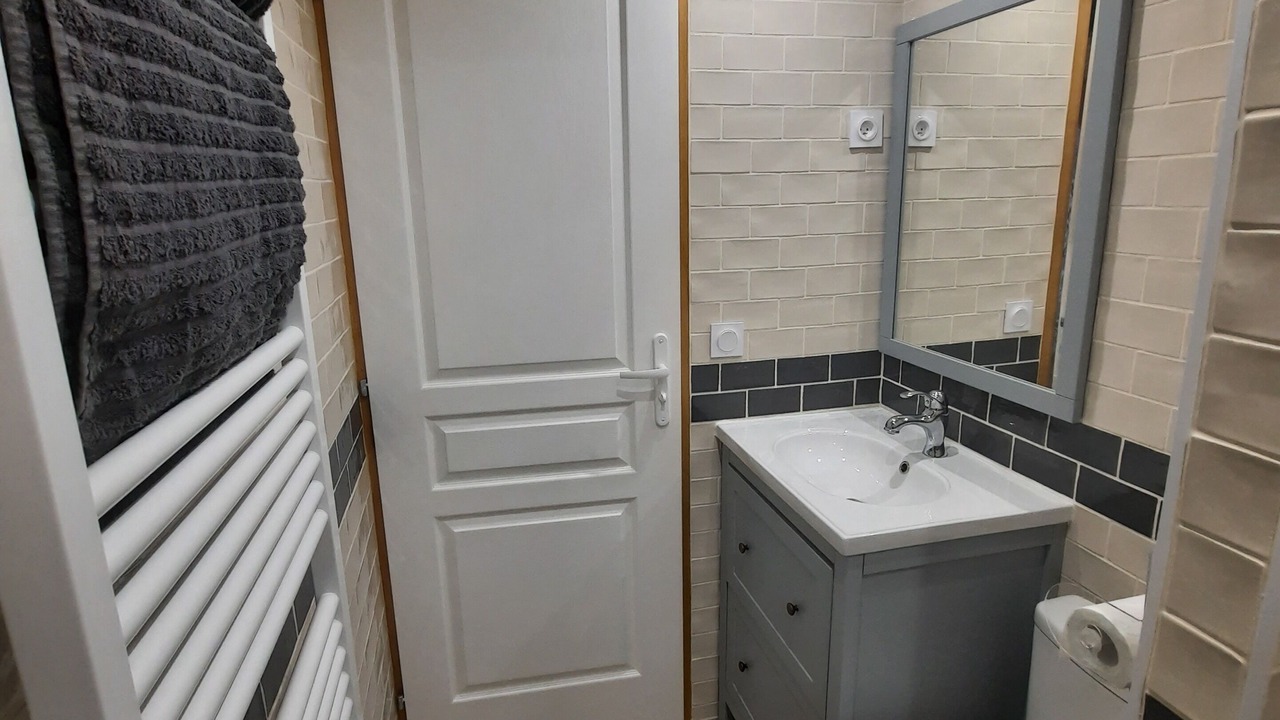 Photo of Bathroom in Saint-Georges-de-Montclard