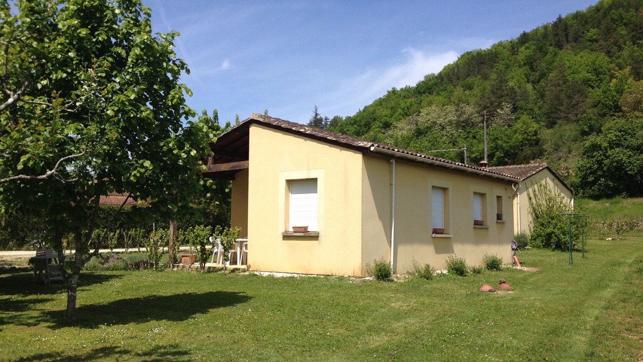 Photo of Outdoor in Castels et Bezenac