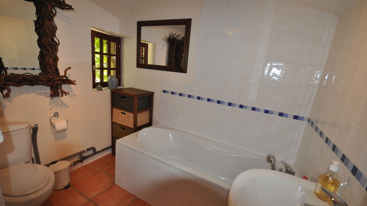 Photo of Bathroom in Saint-Jory-las-Bloux