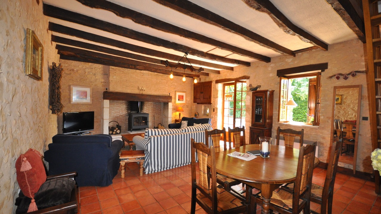 Photo of Livingroom in Saint-Jory-las-Bloux