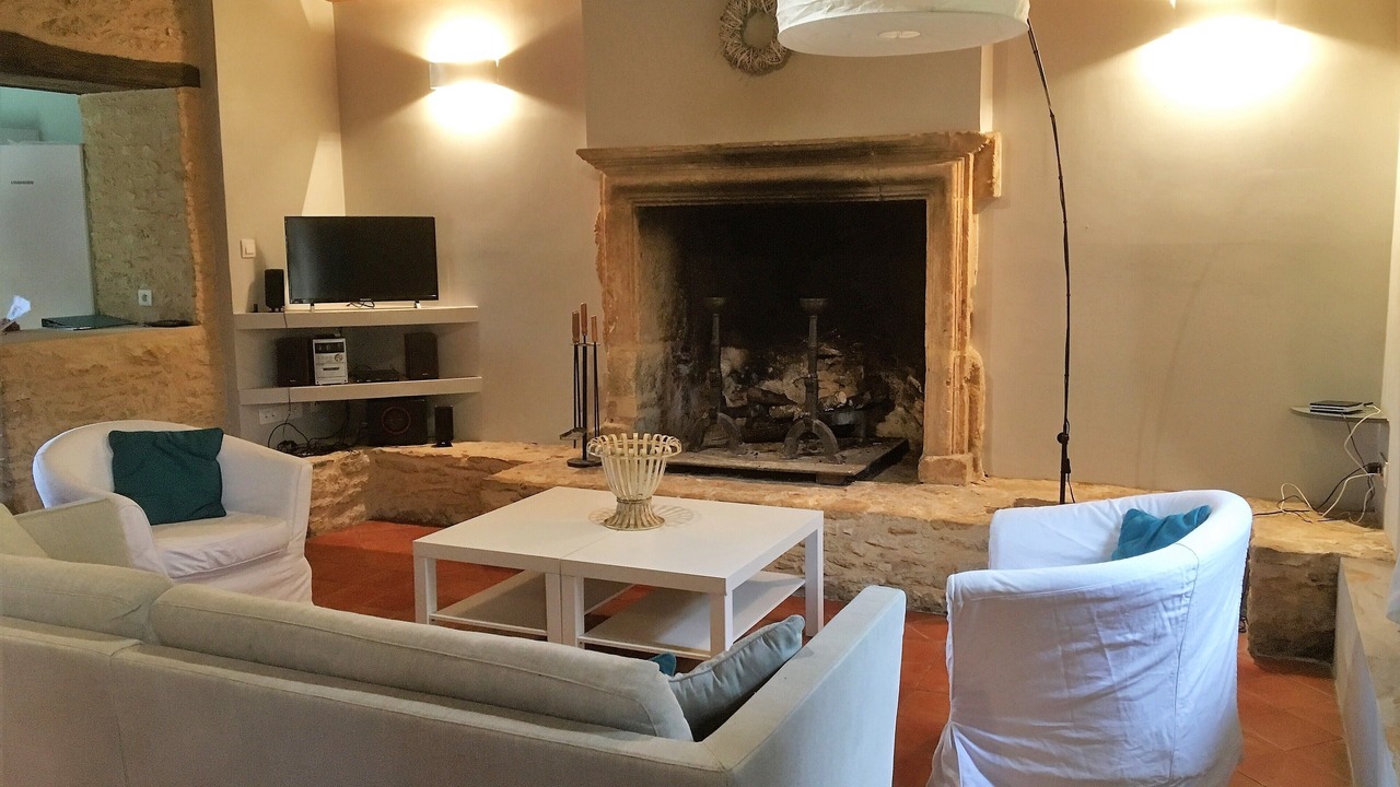 Photo of Livingroom in Saint-Amand-de-Coly