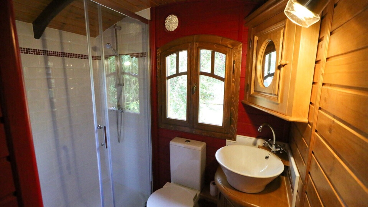 Photo of Bathroom in Leognan