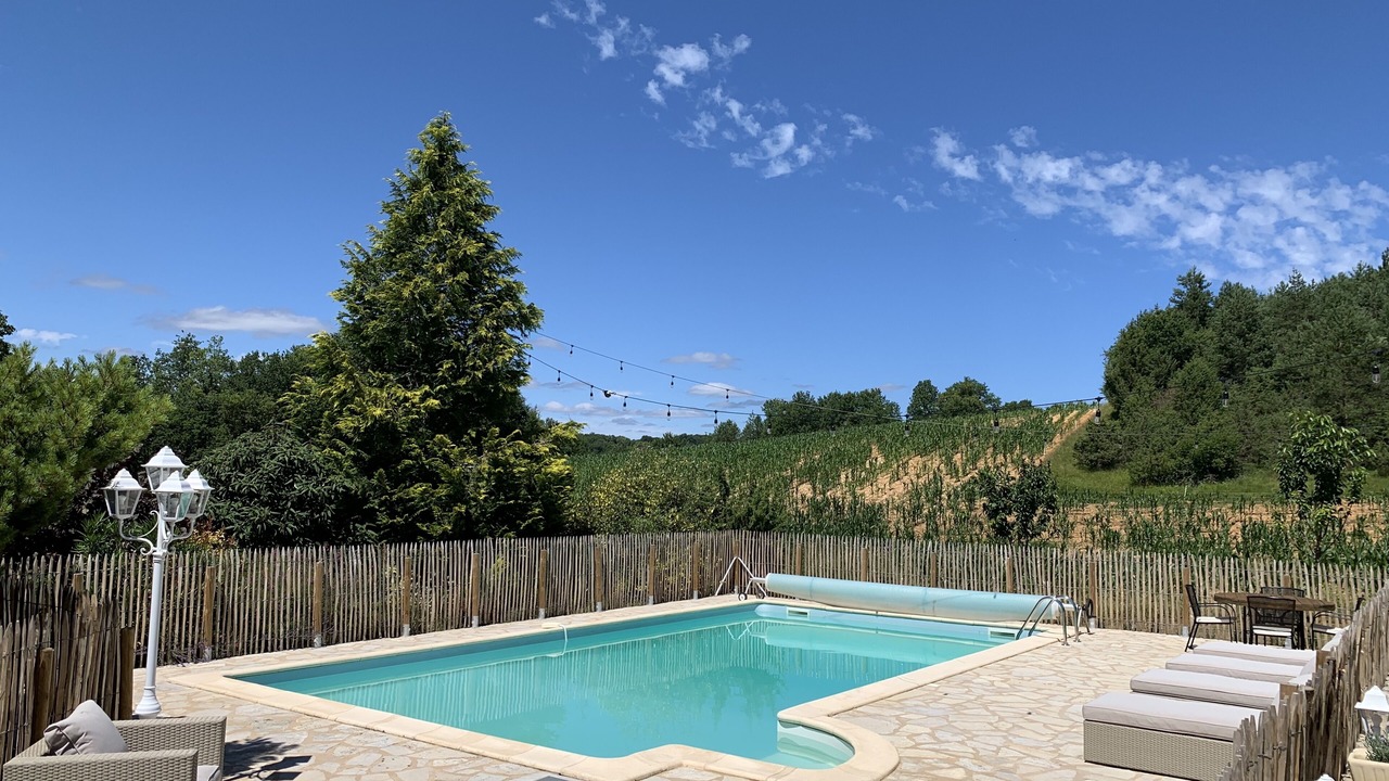 Photo of Outdoor in Sainte-Alvere-Saint-Laurent-les-Batons