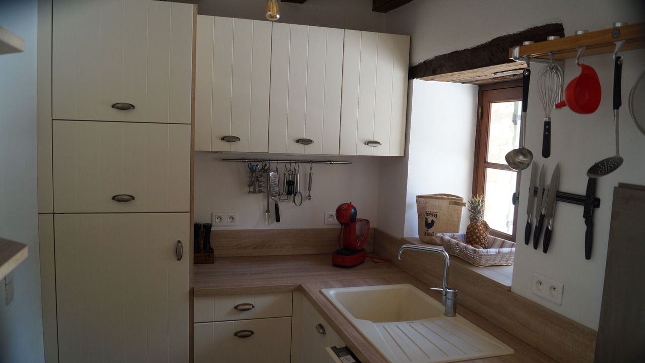Photo of Kitchen in Sainte-Alvere-Saint-Laurent-les-Batons