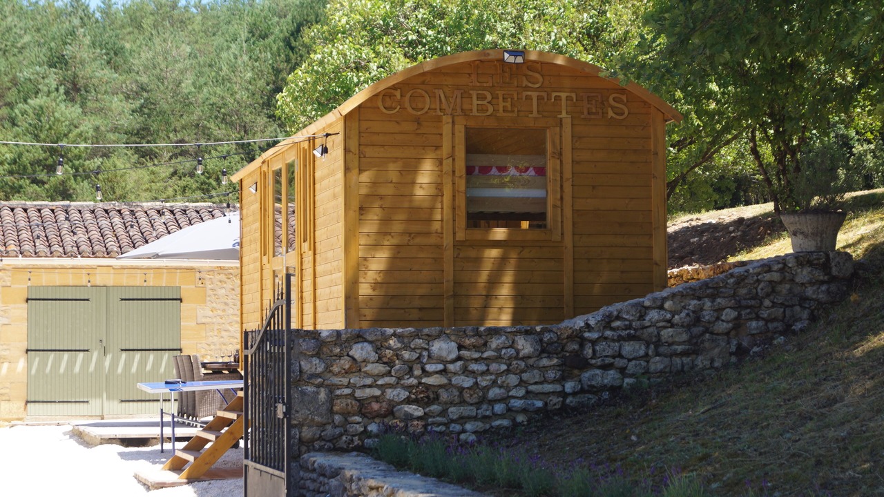Photo of Outdoor in Sainte-Alvere-Saint-Laurent-les-Batons