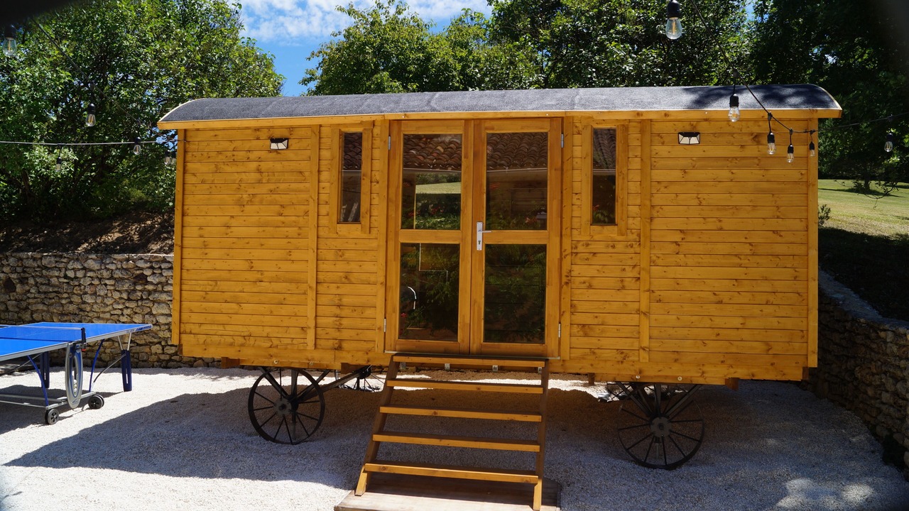 Photo of Outdoor in Sainte-Alvere-Saint-Laurent-les-Batons