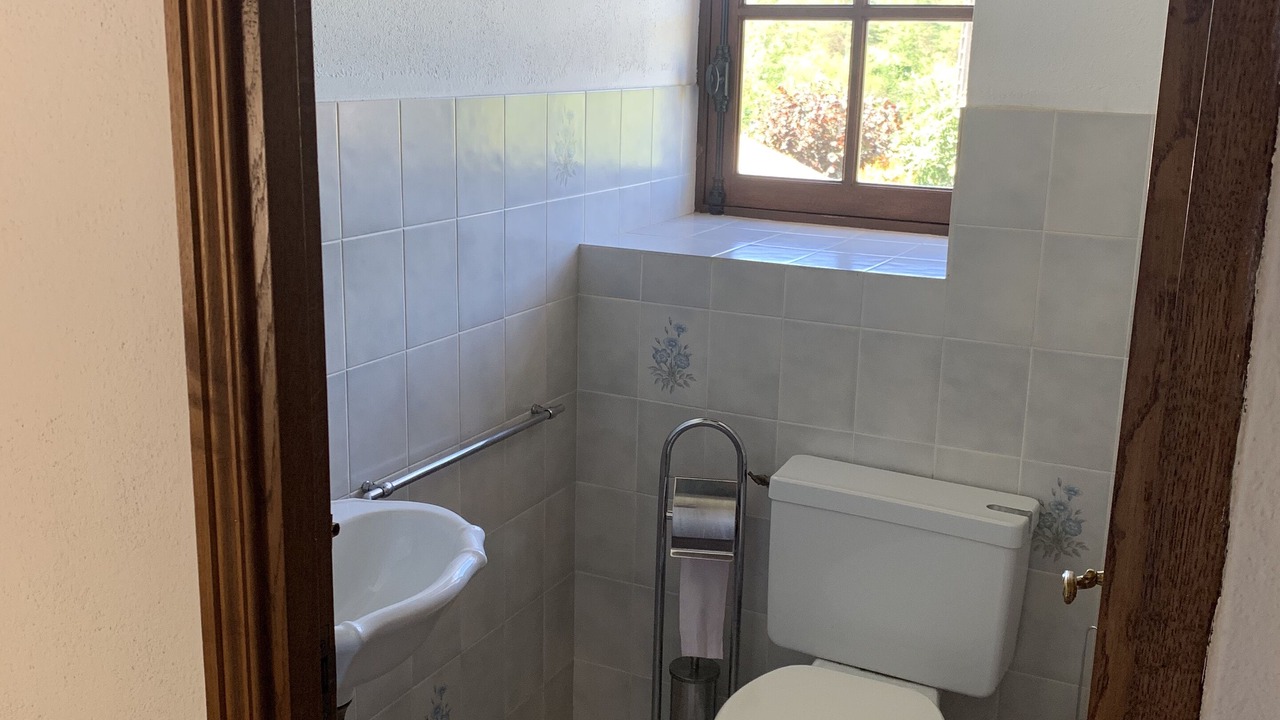 Photo of Bathroom in Sainte-Alvere-Saint-Laurent-les-Batons