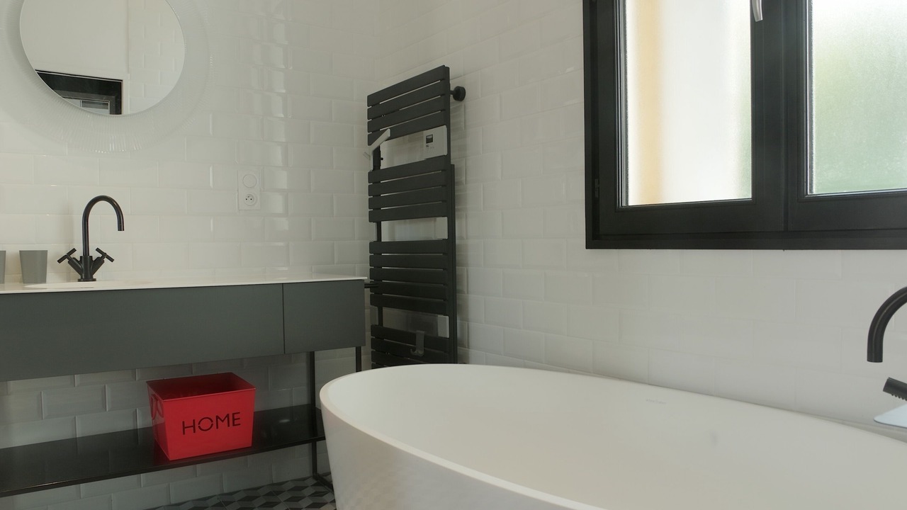 Photo of Bathroom in Talence