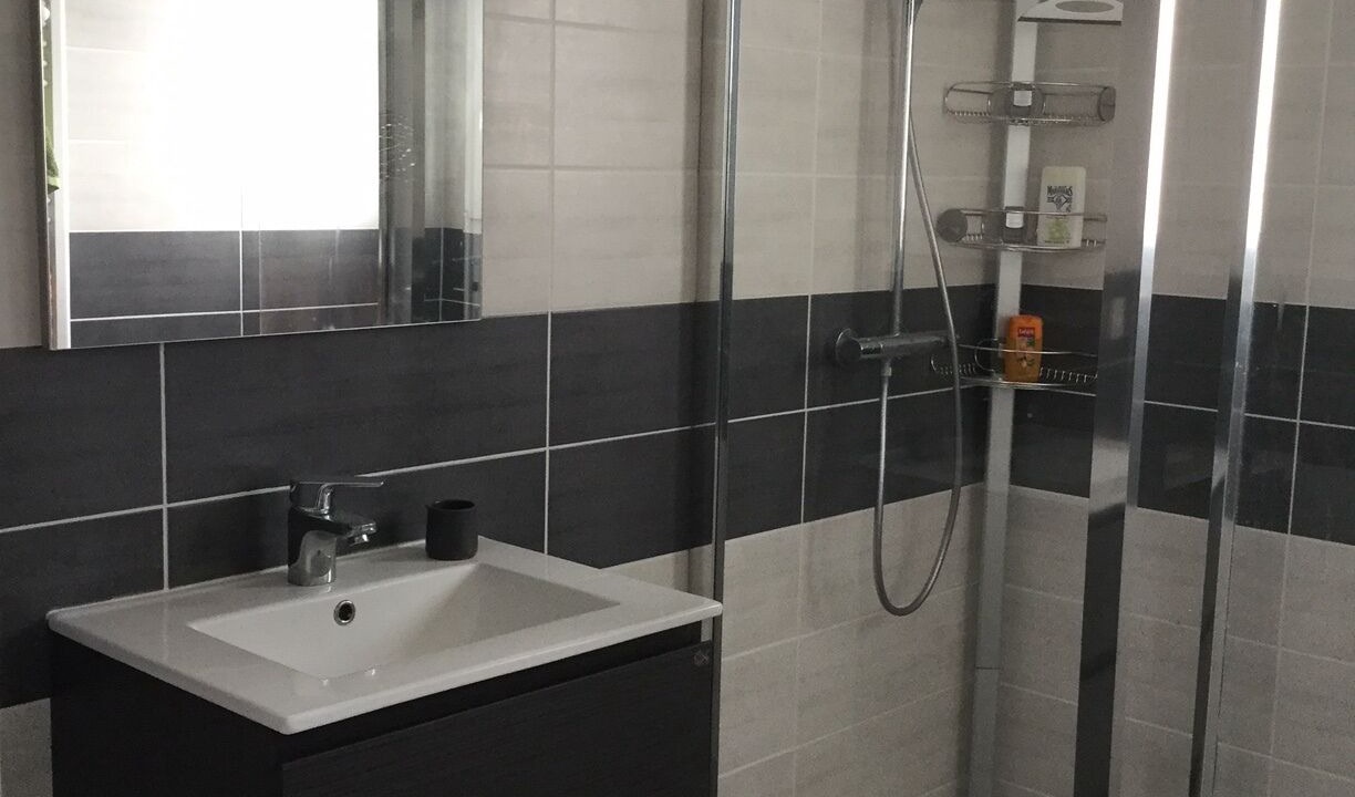 Photo of Bathroom in Saint-Denis-d'Oleron