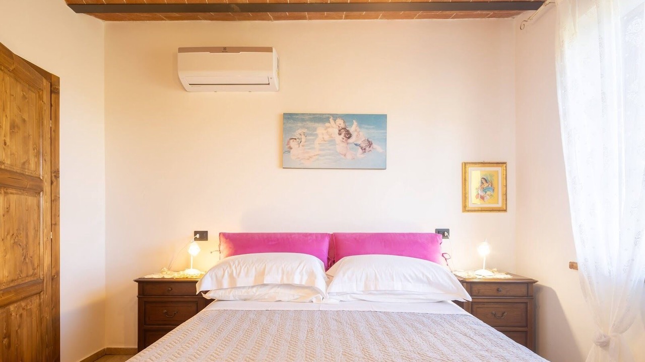 Photo of Bedroom in Volterra