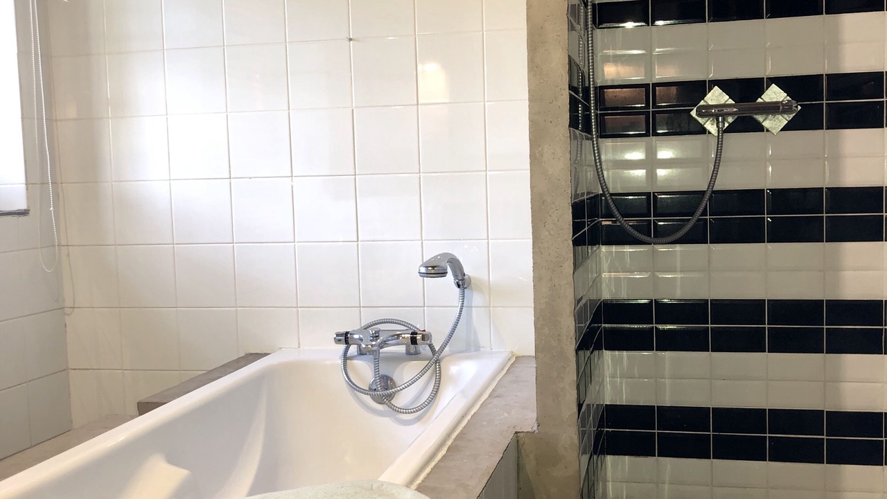 Photo of Bathroom in Gardegan-et-Tourtirac