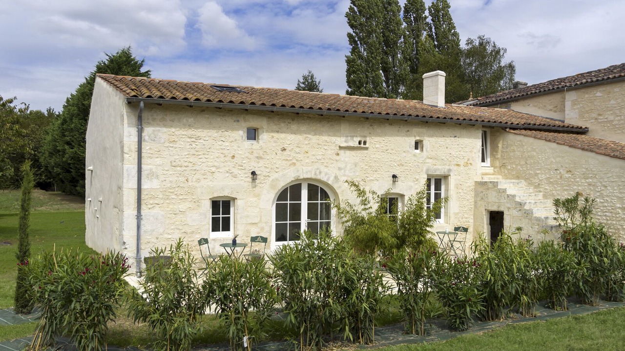 Photo of Outdoor in Tesson