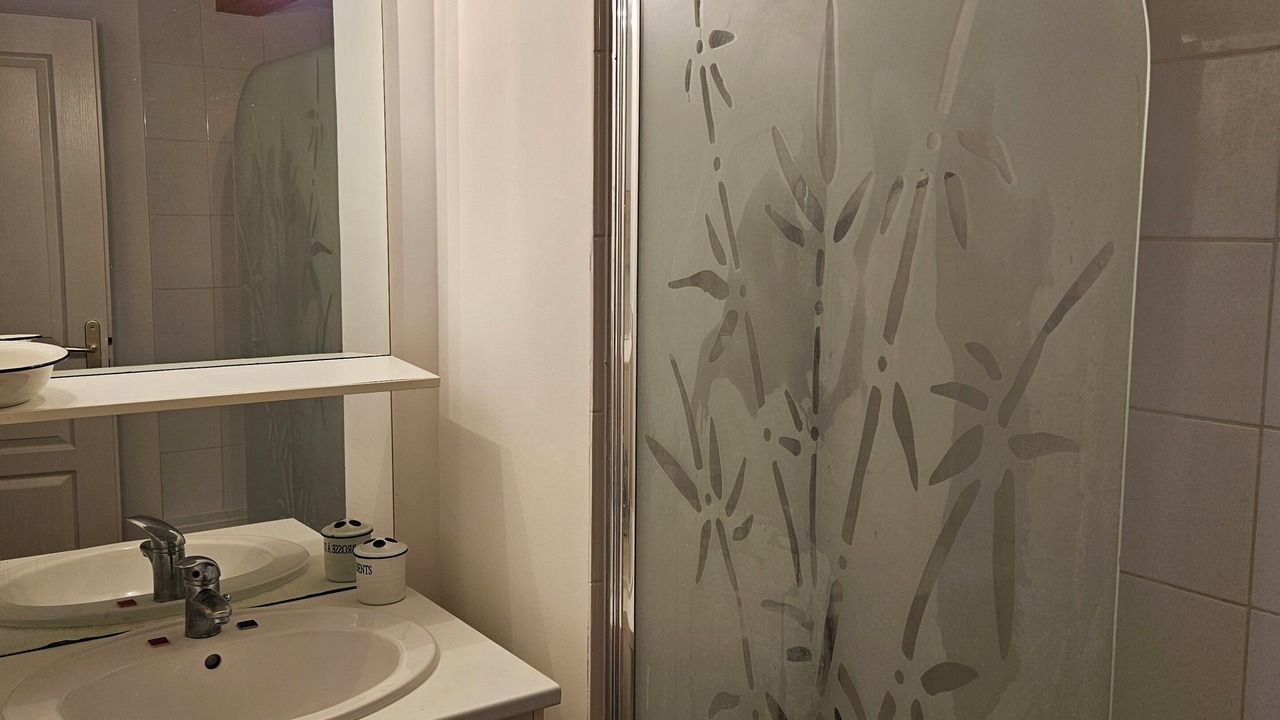 Photo of Bathroom in Port-des-Barques