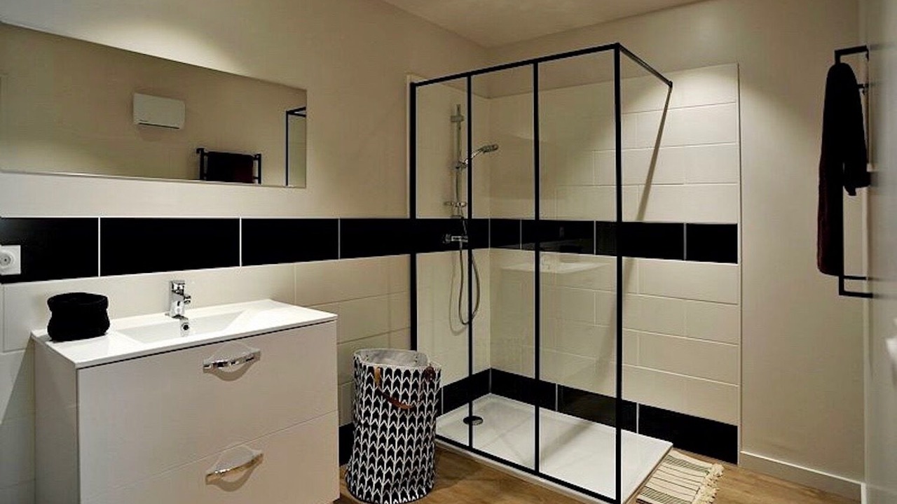 Photo of Bathroom in Jonzac