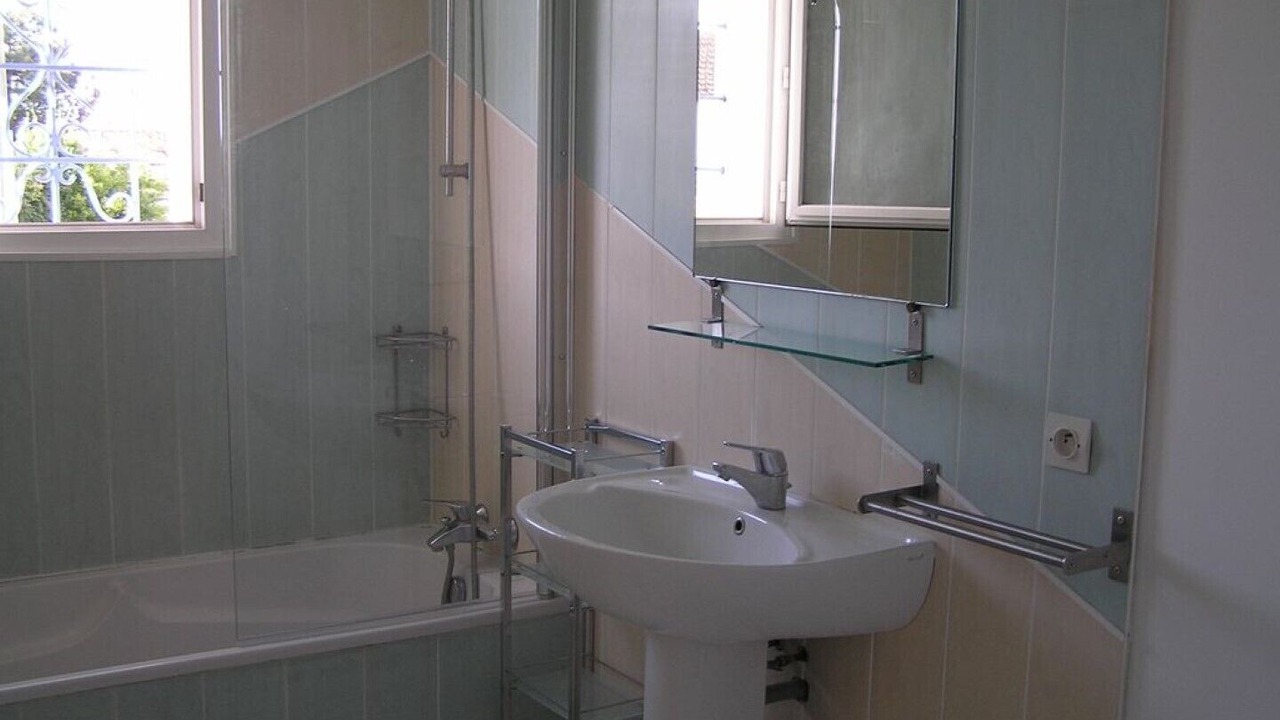 Photo of Bathroom in Etaules