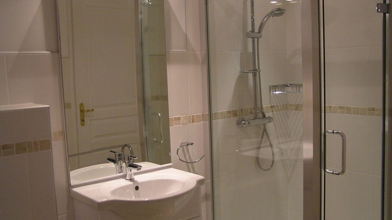 Photo of Bathroom in Etaules