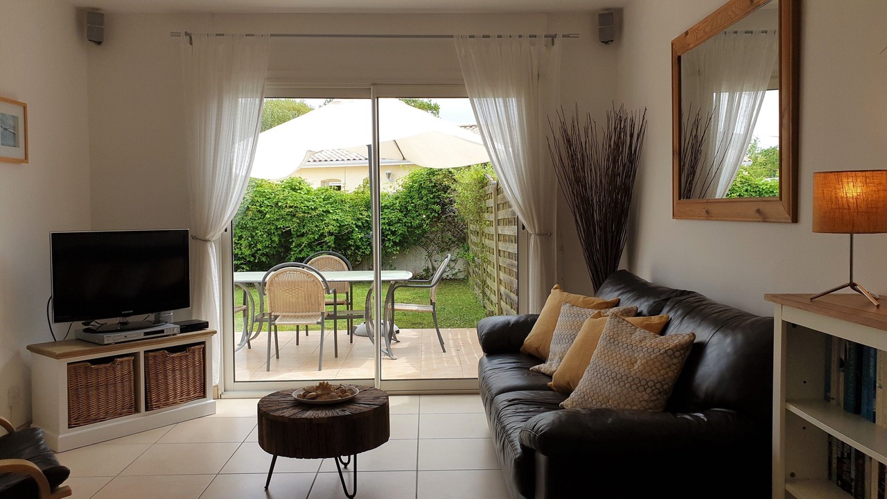 Photo of Livingroom in Etaules
