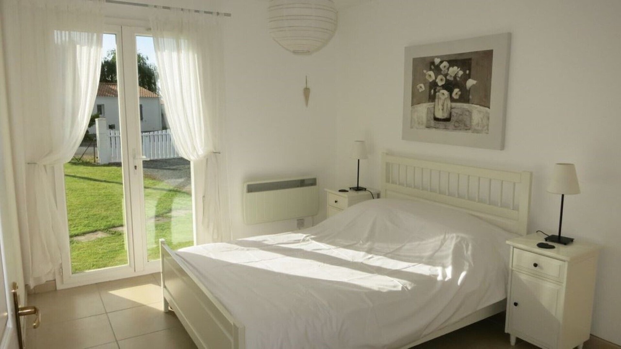 Photo of Bedroom in Etaules