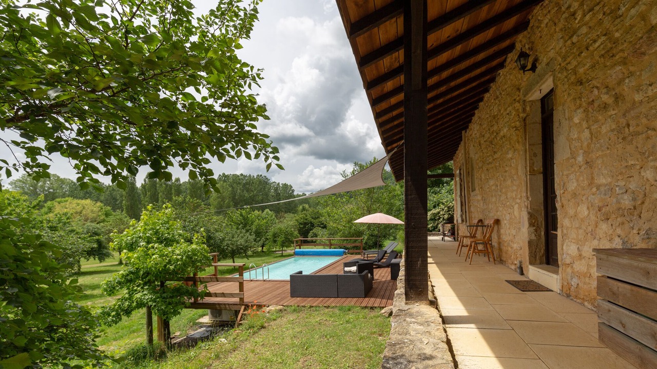Photo of Patio Balcony in Saint-Front-sur-Lemance