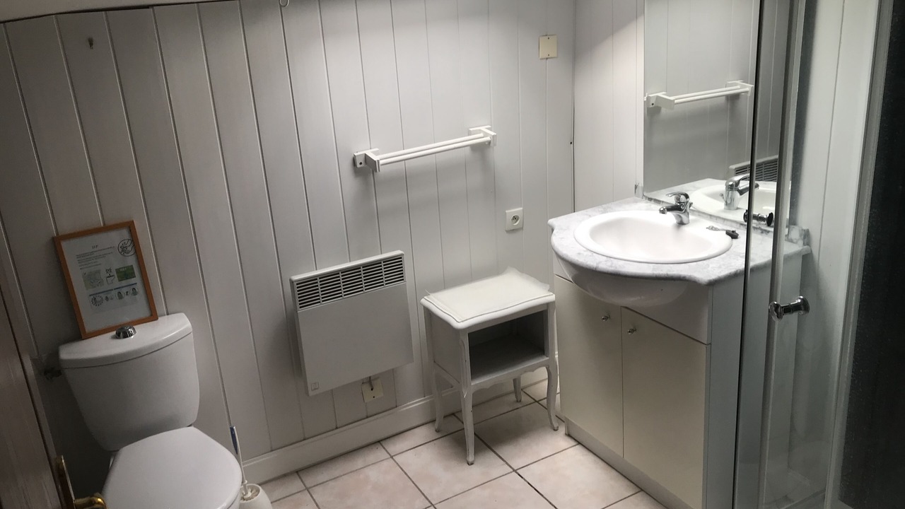 Photo of Bathroom in Penne-d'Agenais