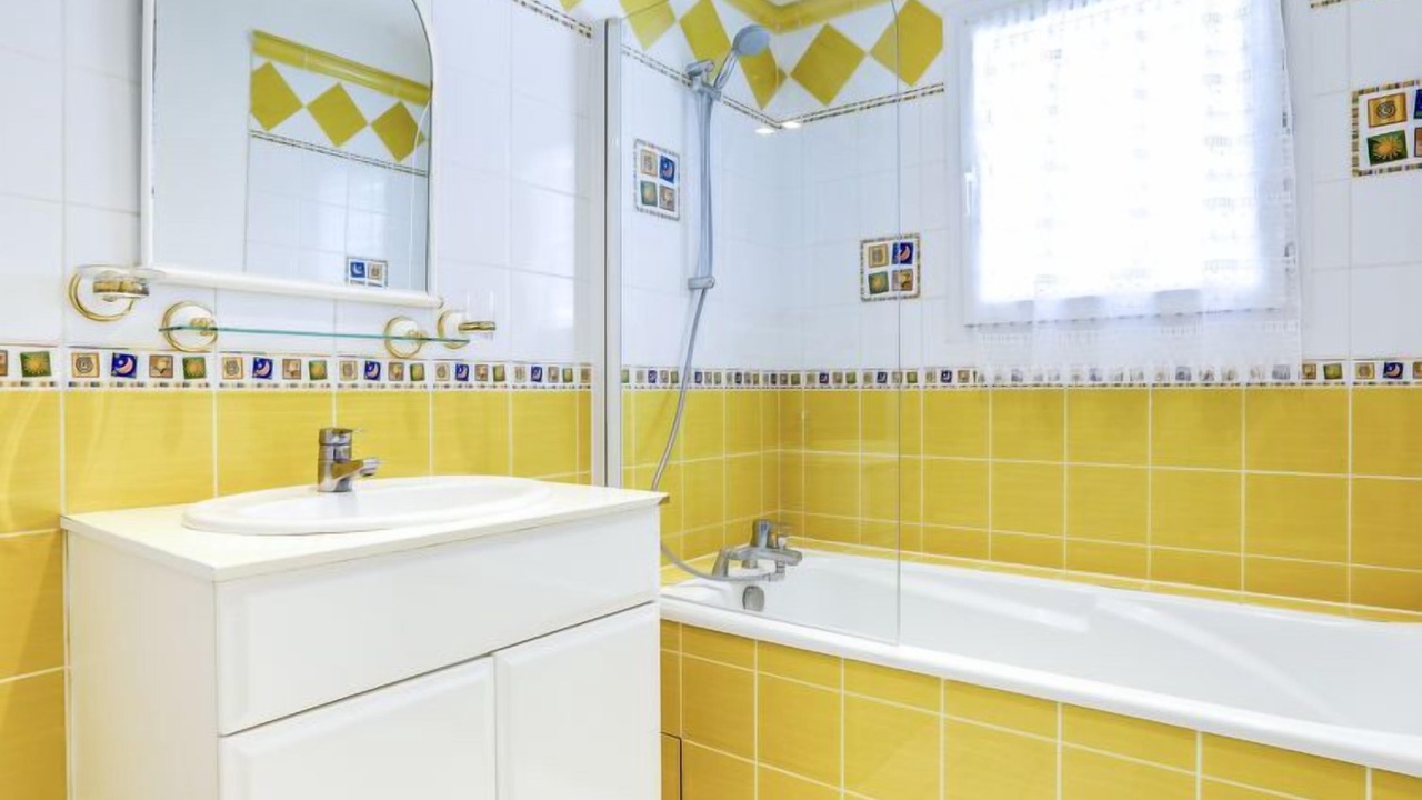 Photo of Bathroom in Vaux-sur-Mer