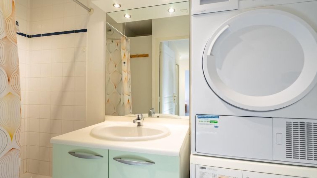 Photo of Bathroom in Vaux-sur-Mer