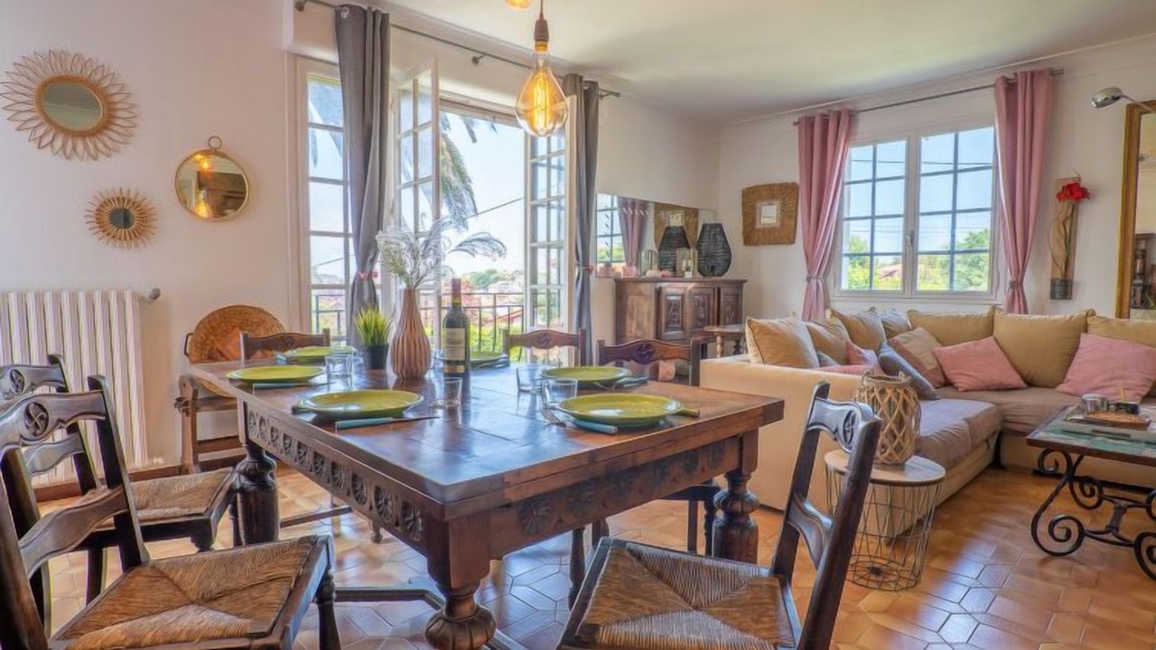 Photo of Bedroom in Saint-Jean-de-Luz