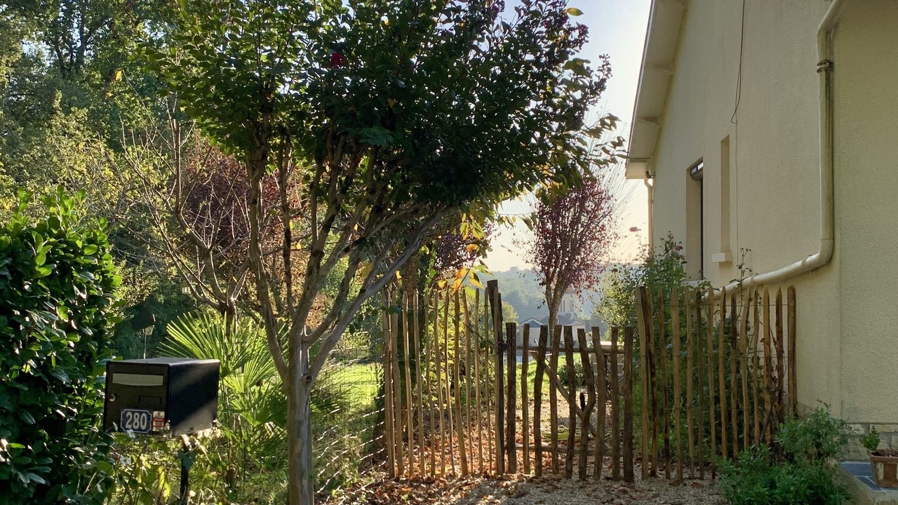 Photo of Outdoor in Lacropte