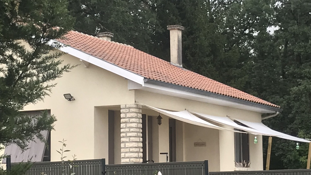Photo of Outdoor in Lacropte