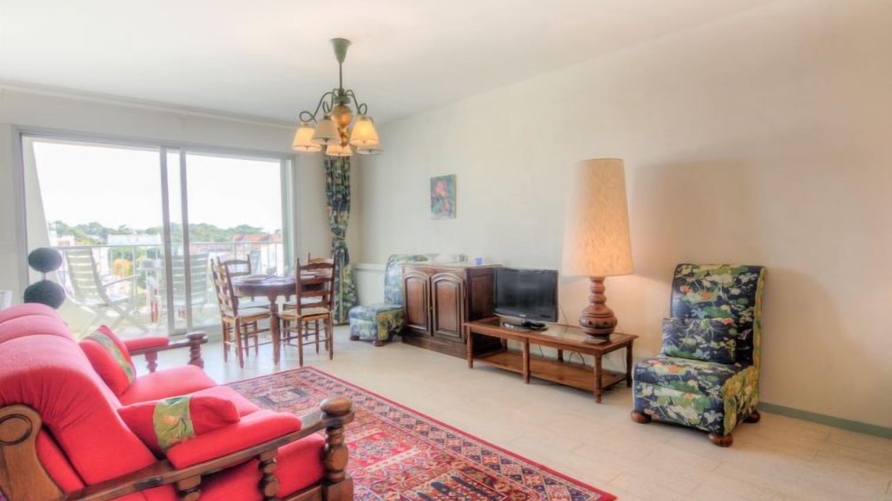 Photo of Bedroom in Saint-Palais-sur-Mer