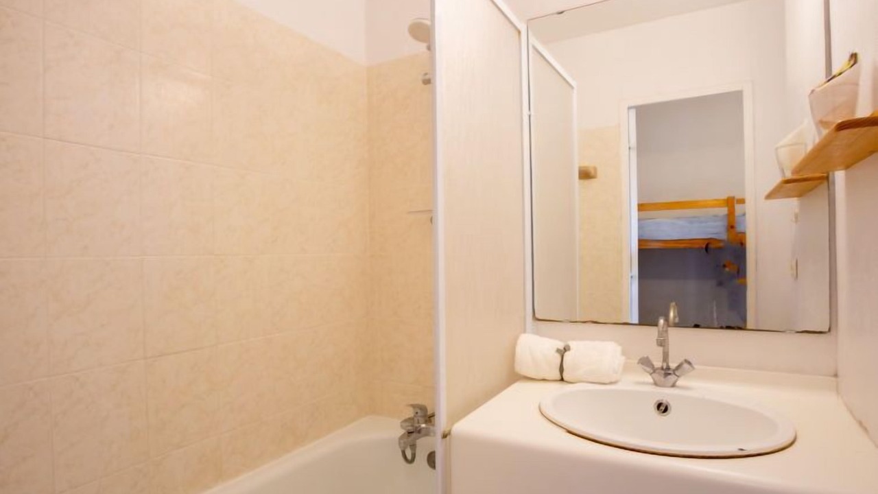 Photo of Bathroom in La Faviere
