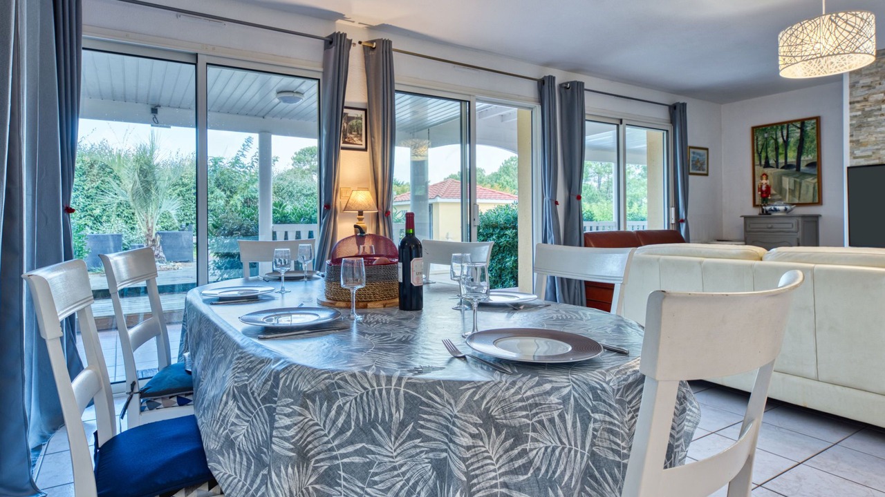Photo of Bedroom in Lacanau-Ocean