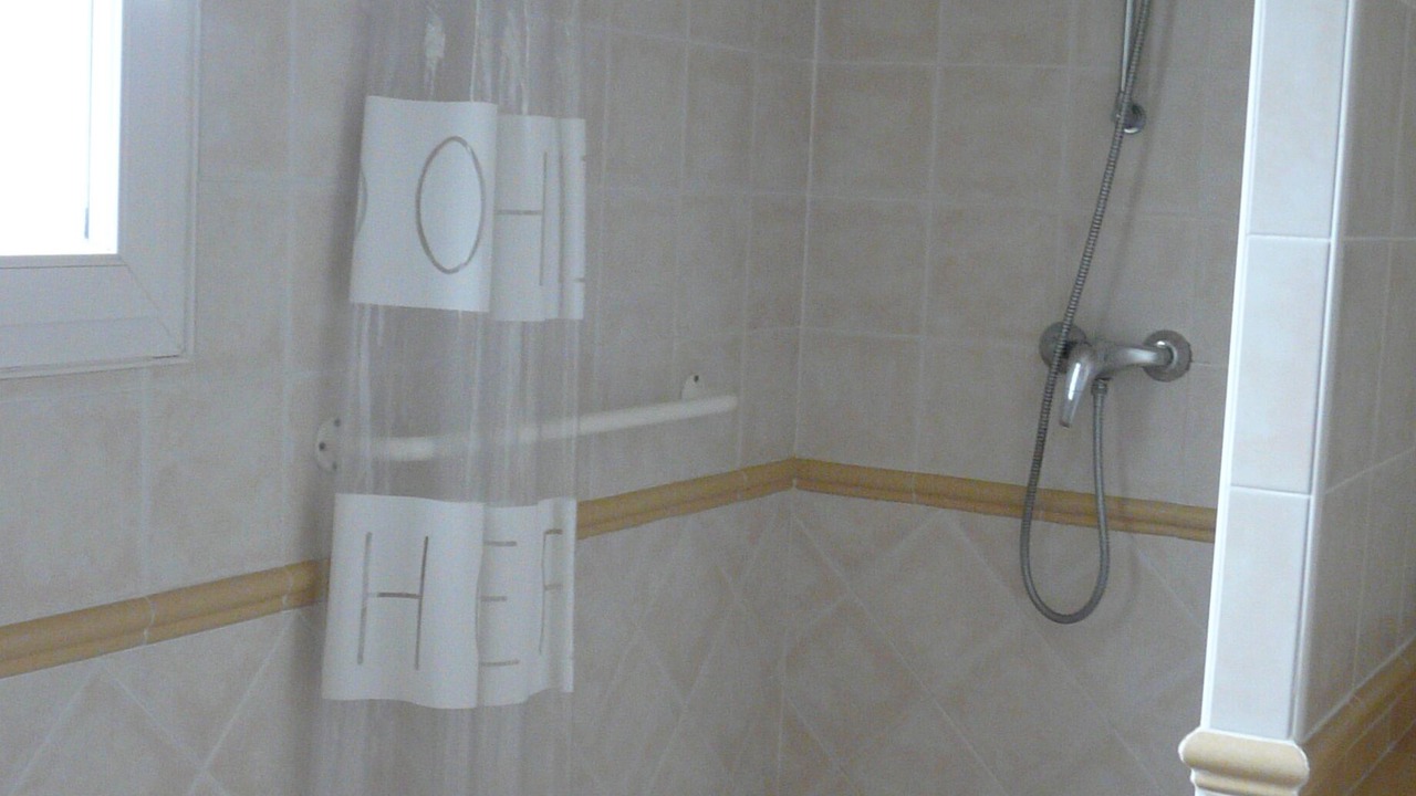 Photo of Bathroom in Saint-Loubes