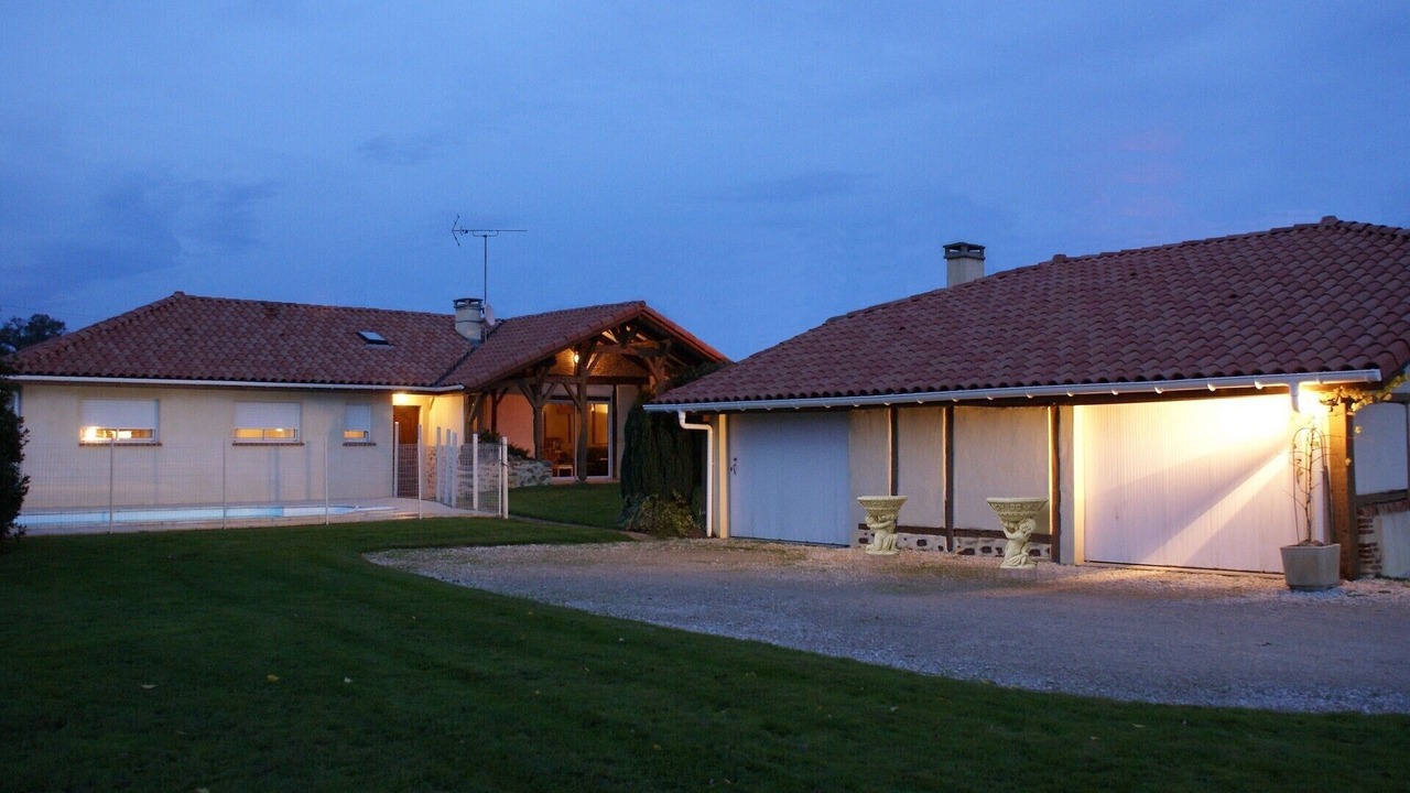 Photo of Outdoor in Villenave