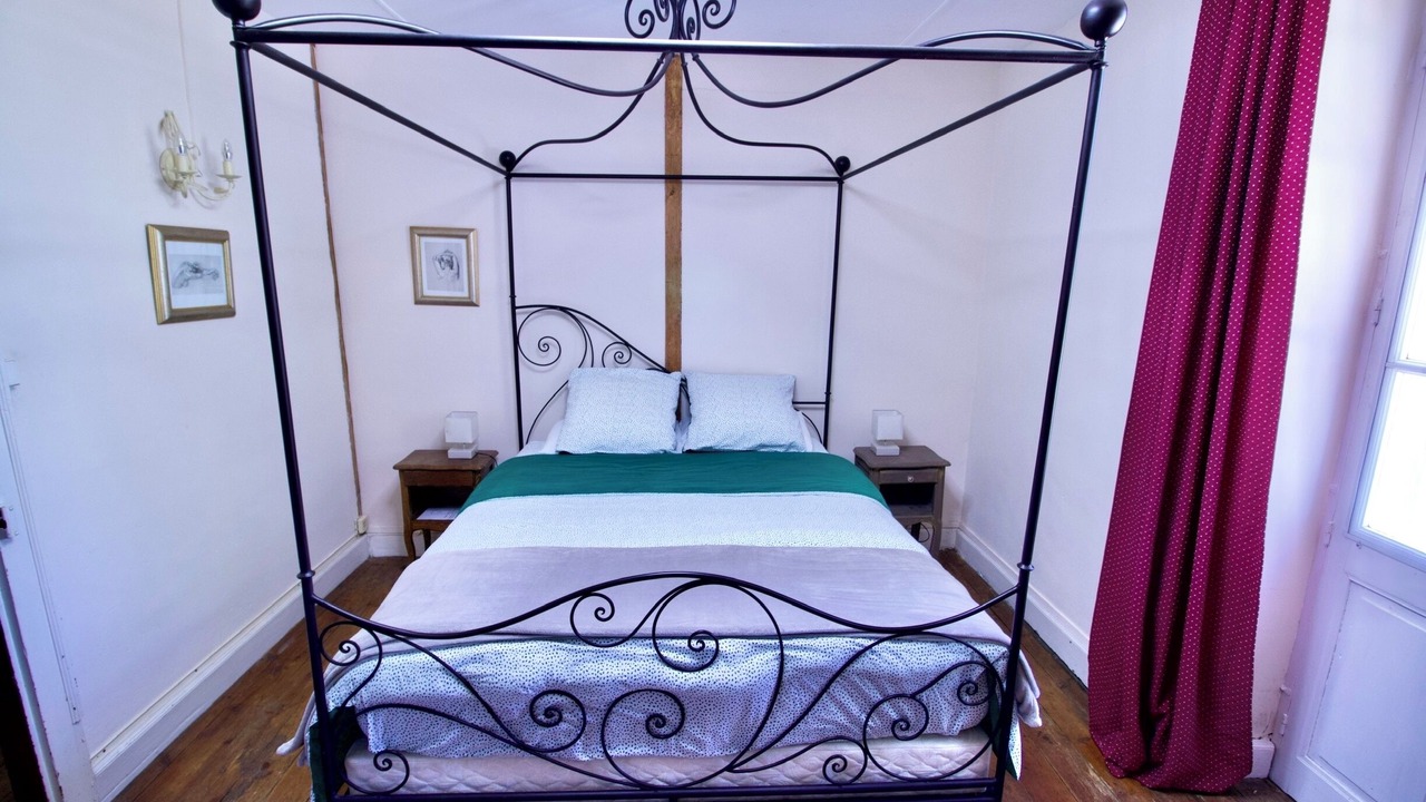 Photo of Bedroom in Saint-Maurice-des-Lions