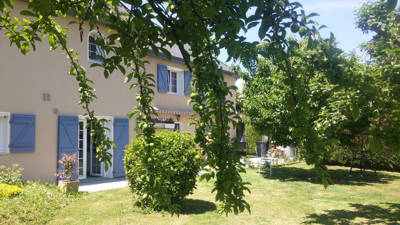 Photo of Outdoor in Idron