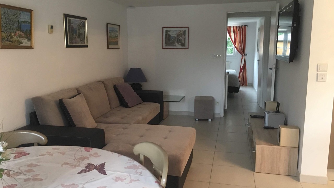 Photo of Livingroom in Idron
