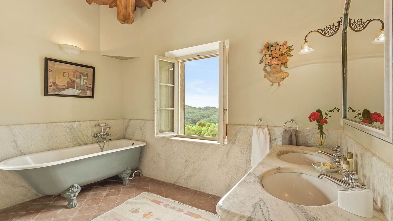 Photo of Bathroom in Palaia