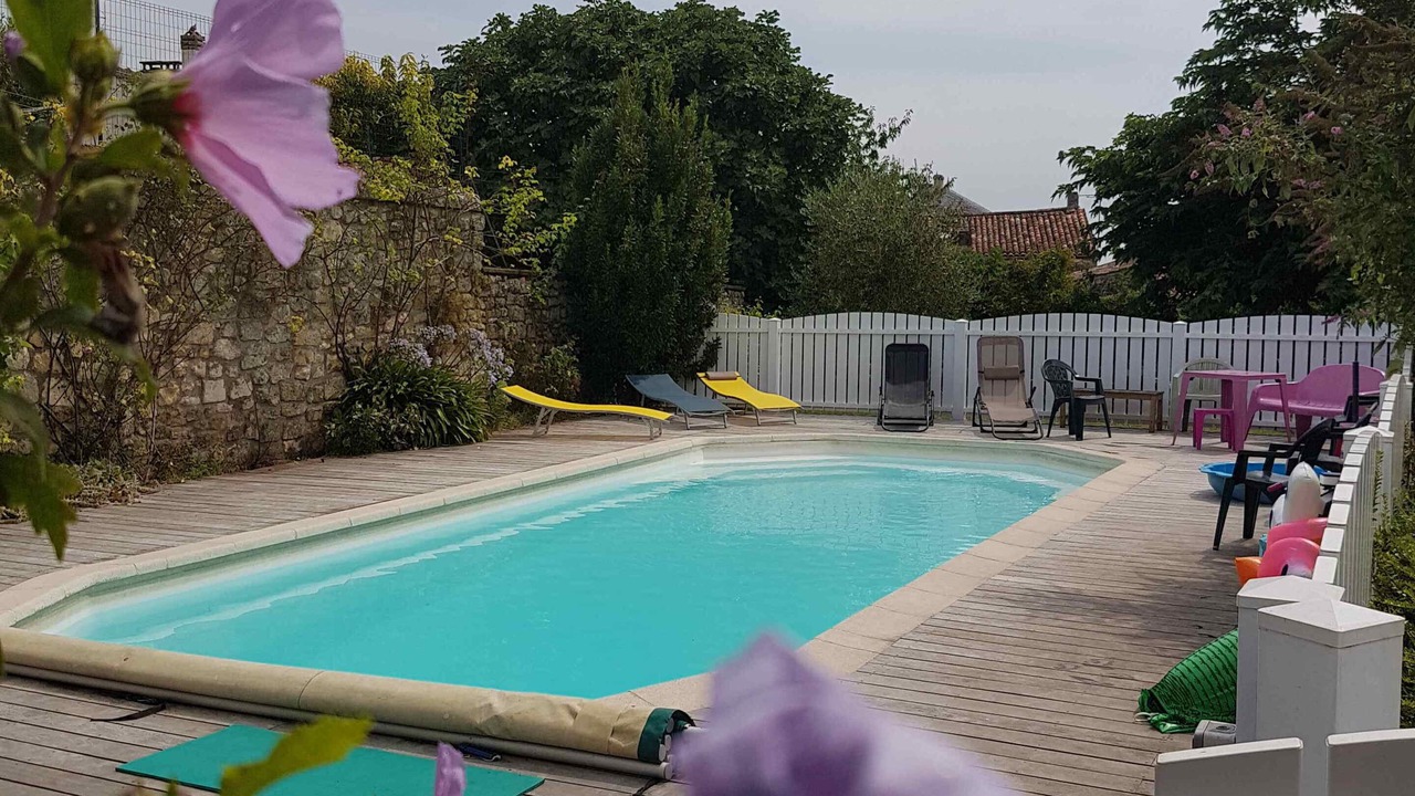 Photo of Outdoor in Pons