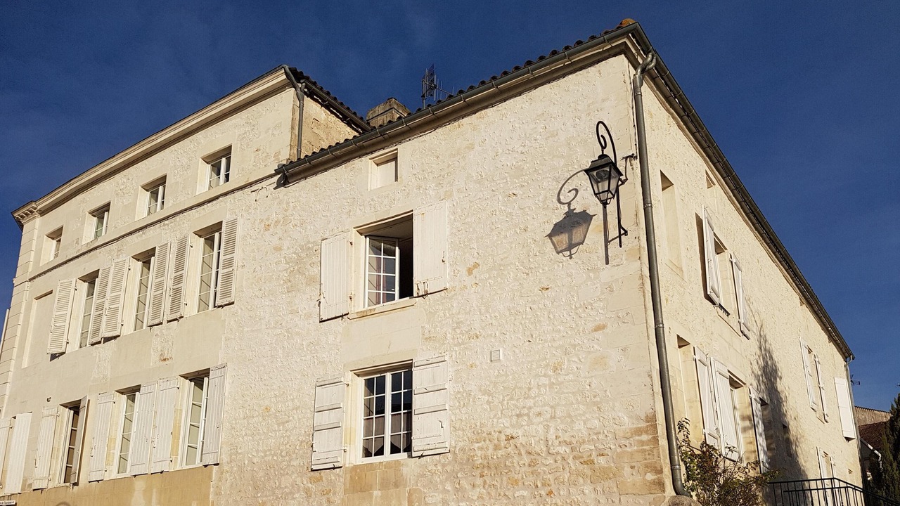 Photo of Outdoor in Pons