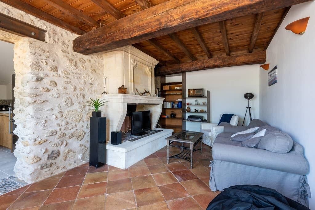 Photo of Livingroom in Guillac