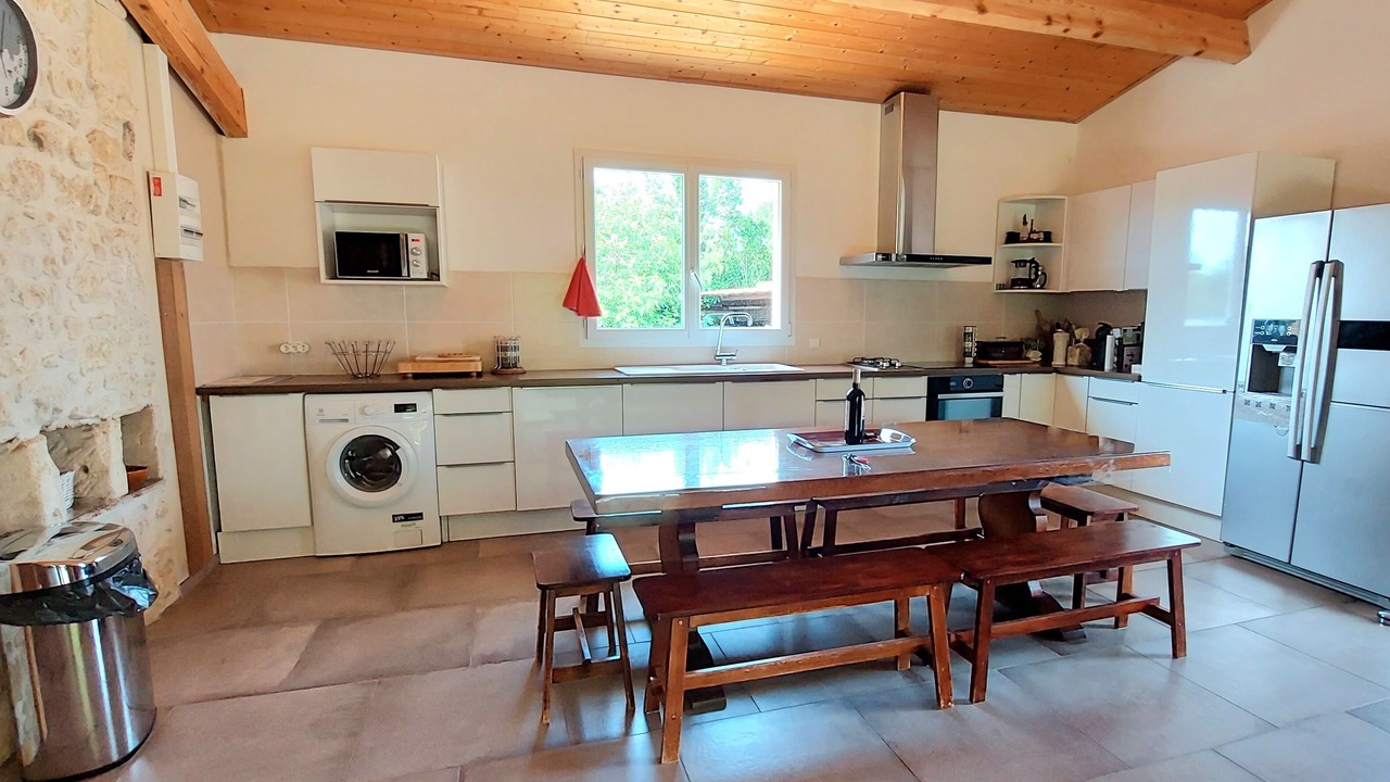 Photo of Kitchen in Jau-Dignac-et-Loirac