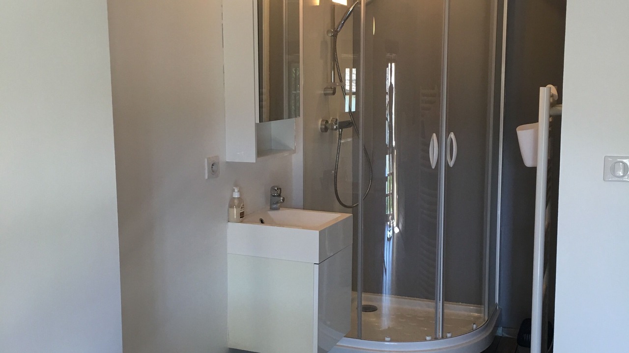 Photo of Bathroom in Romagne