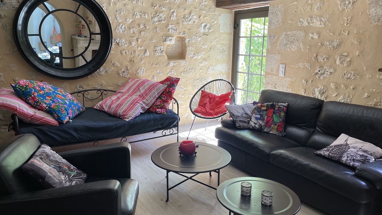 Photo of Livingroom in Romagne