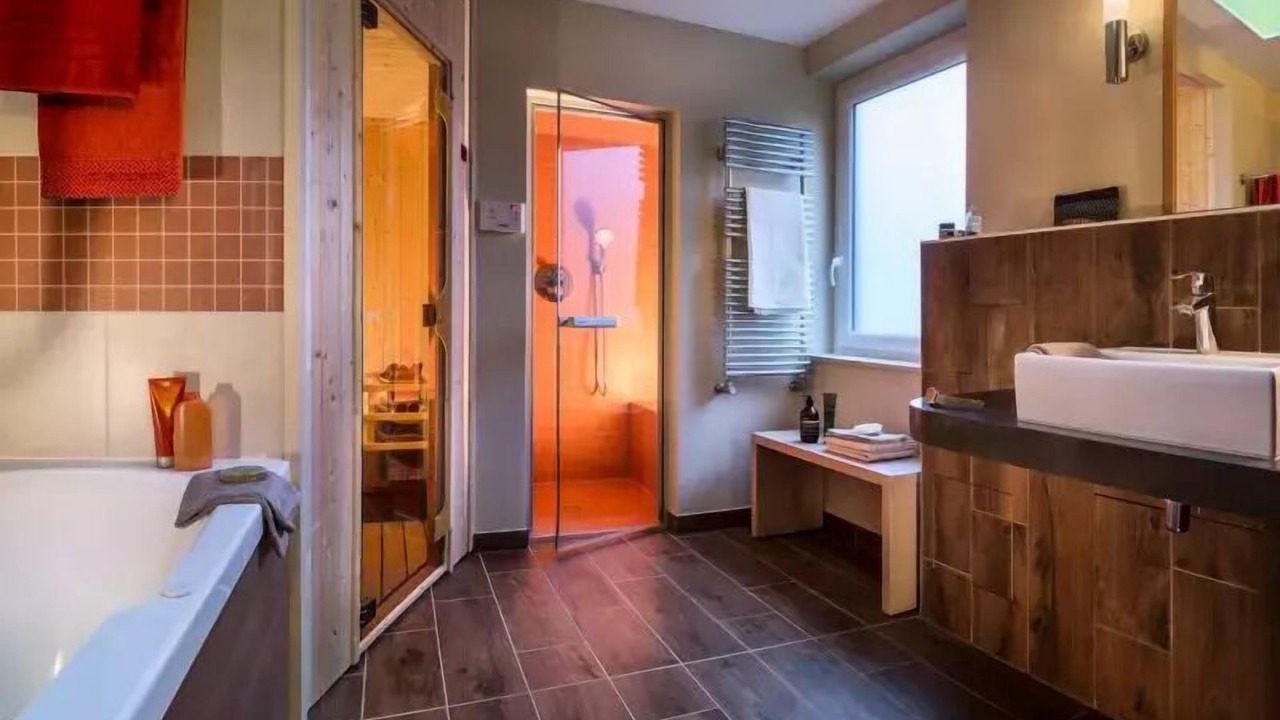Photo of Bathroom in Curcay-sur-Dive