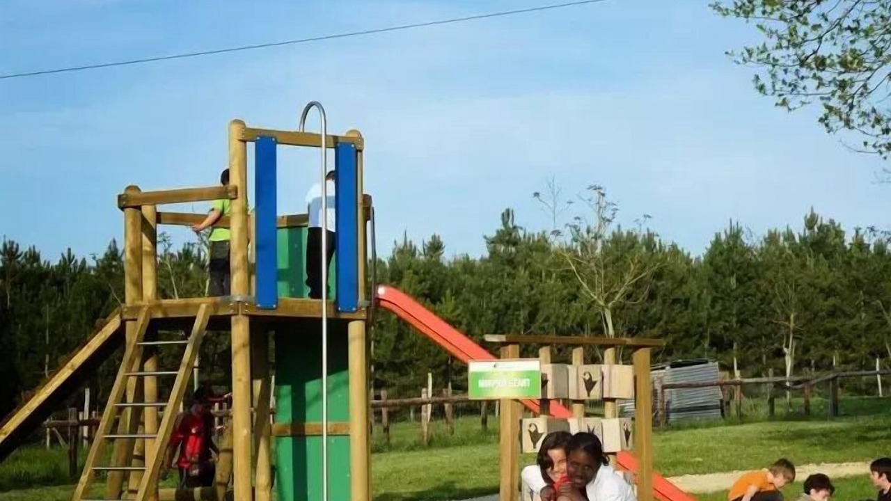 Photo of Others in Dienne