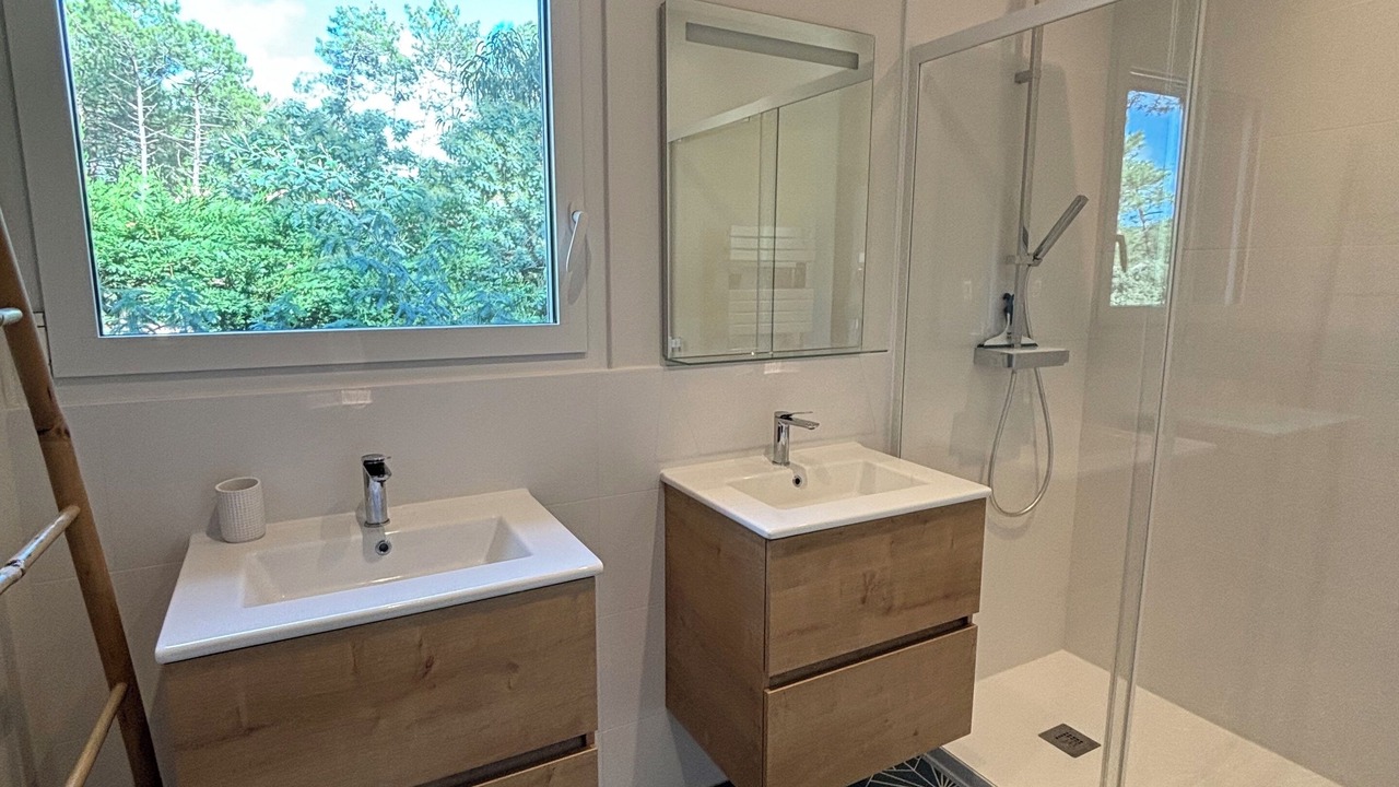 Photo of Bathroom in Lacanau-Ocean
