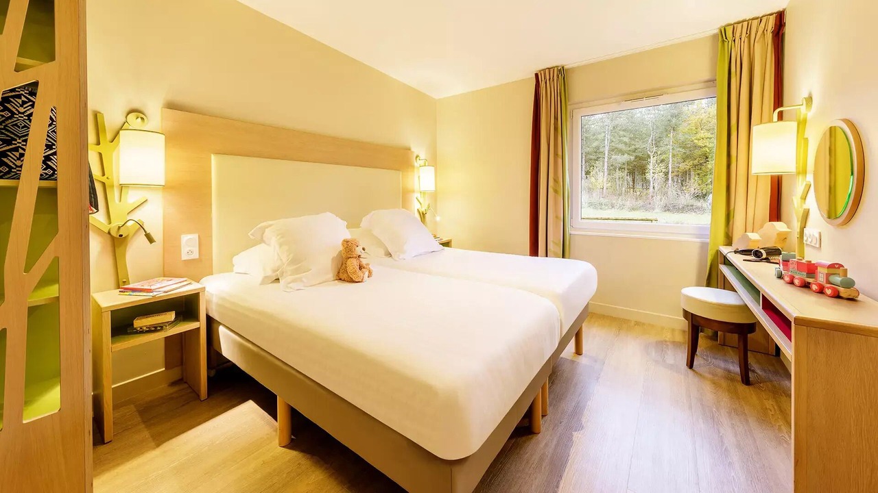 Photo of Bedroom in Curcay-sur-Dive