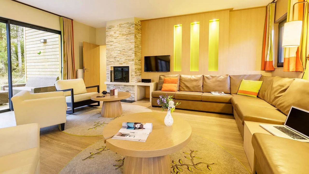 Photo of Livingroom in Curcay-sur-Dive
